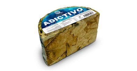 medio queso adictivo de tipo queso azul de marca quevedo