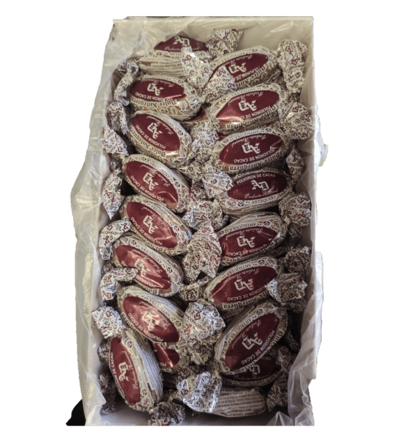 una caja de polvoron de cacao artesano