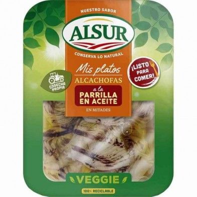 Plato listo para comer de alcachofas a la parrilla